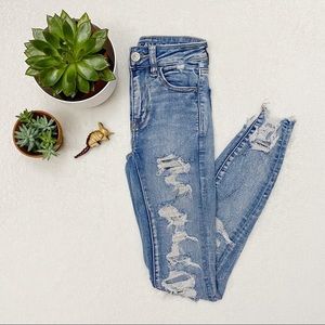 🌿 AE Destroyed High-Waisted Jegging 🌿